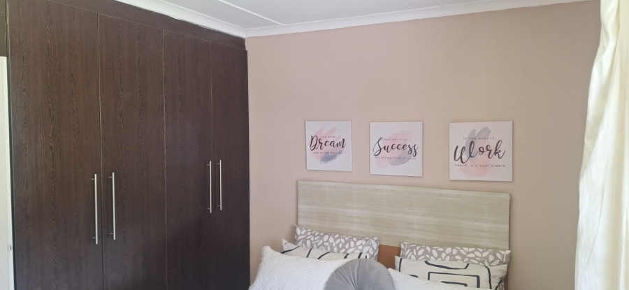 5 Bedroom Property for Sale in Gonubie Eastern Cape
